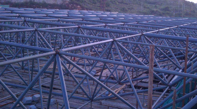 西藏概述网架加工中对钢材的质量的过细恳求